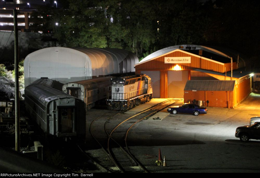 NJT 4112 on loan to M&E